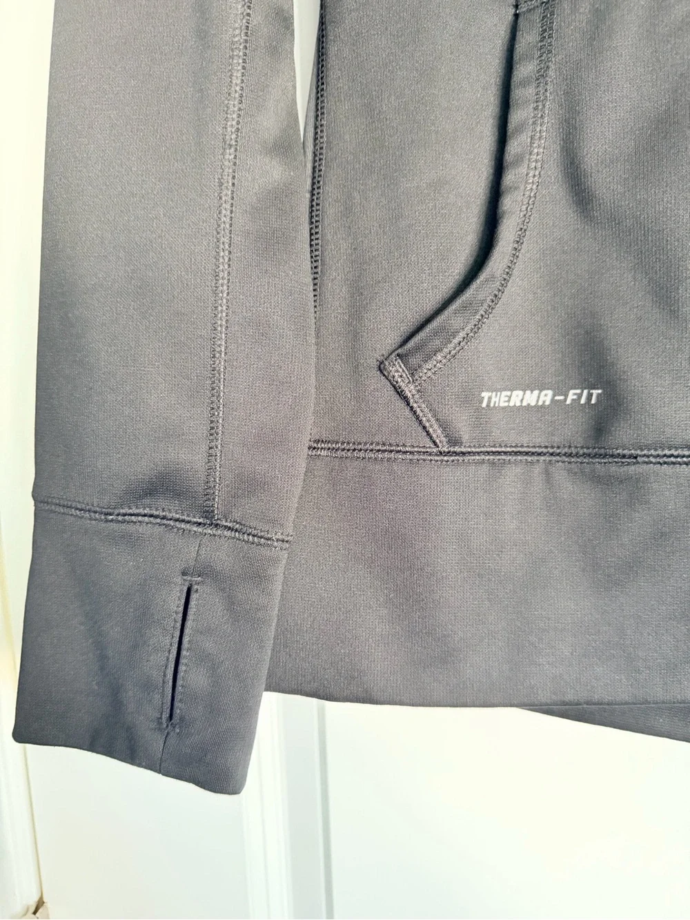 Nike black therma